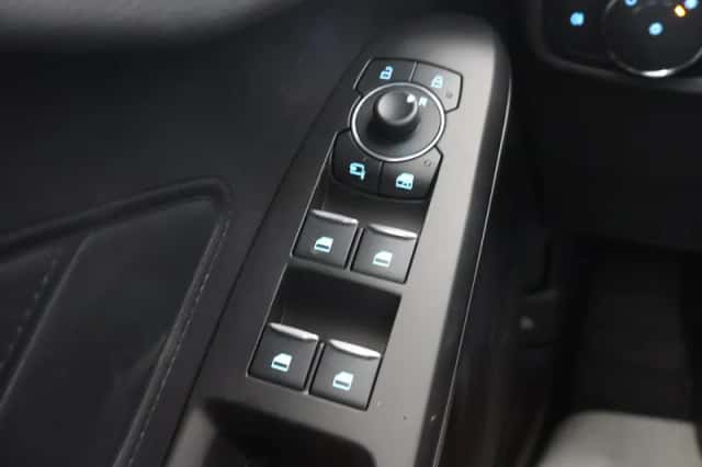 Ford Focus (2023) thumbnail 34