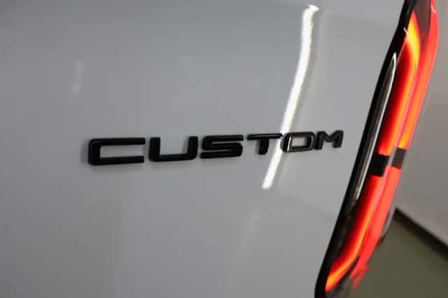 Ford E-Transit Custom (2025) thumbnail 35