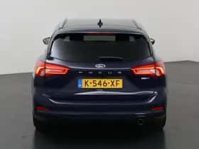 Ford Focus (2021) thumbnail 4
