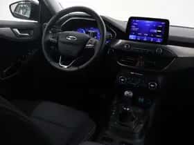 Ford Focus (2021) thumbnail 9