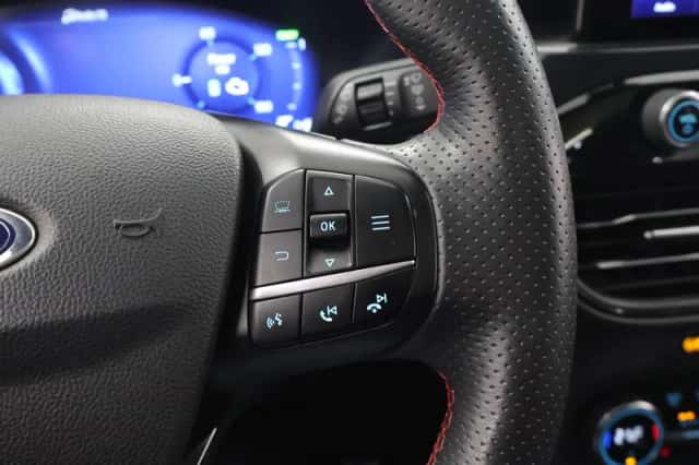 Ford Kuga (2020) thumbnail 32
