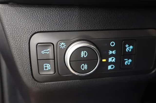 Ford Kuga (2020) thumbnail 36