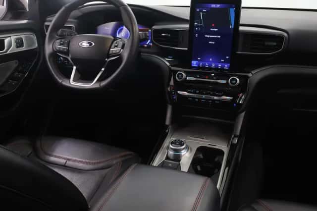 Ford Explorer (2023) thumbnail 9