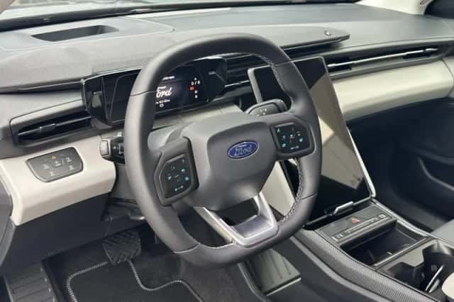 Ford Explorer (2026) thumbnail 11