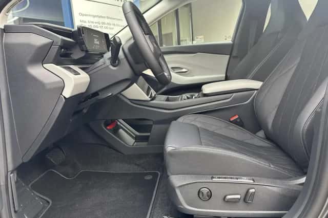 Ford Explorer (2026) thumbnail 12