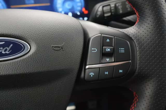 Ford Kuga (2025) thumbnail 29