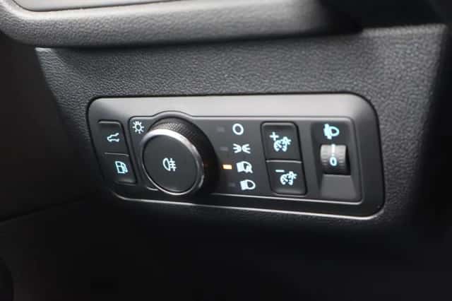 Ford Kuga (2025) thumbnail 33