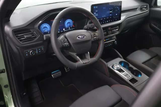 Ford Kuga (2025) thumbnail 7