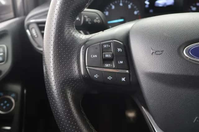 Ford Fiesta (2018) thumbnail 31