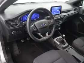 Ford Focus (2021) thumbnail 7