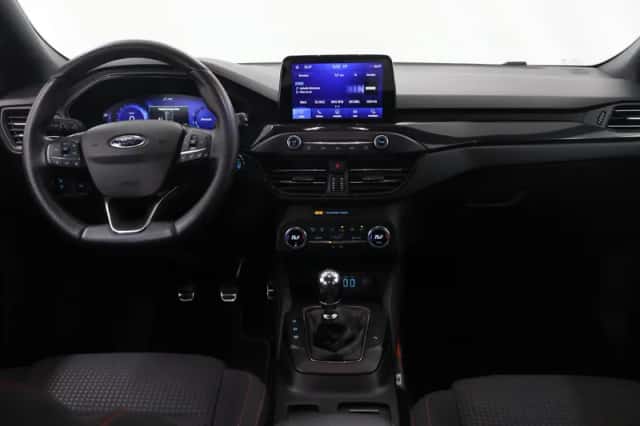 Ford Focus (2021) thumbnail 8