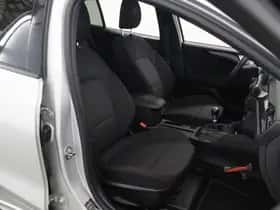 Ford Focus (2021) thumbnail 10