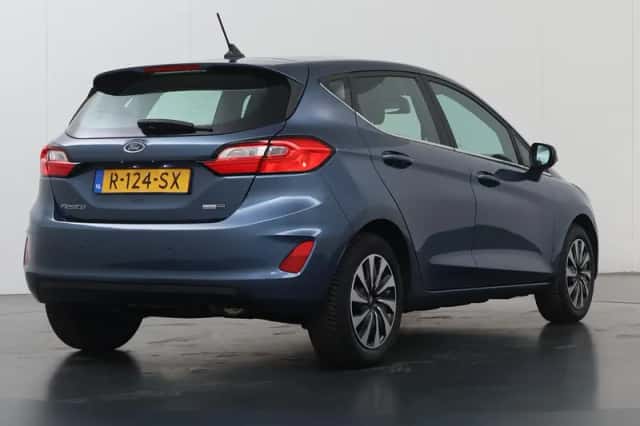 Ford Fiesta (2022) thumbnail 2