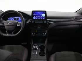Ford Kuga (2023) thumbnail 8