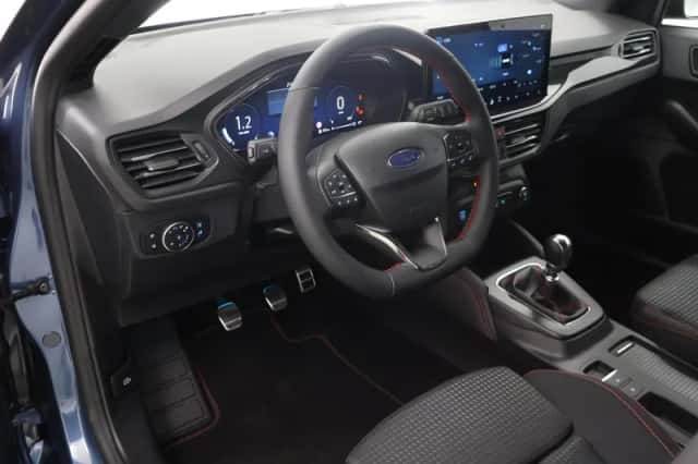 Ford Focus (2025) thumbnail 6