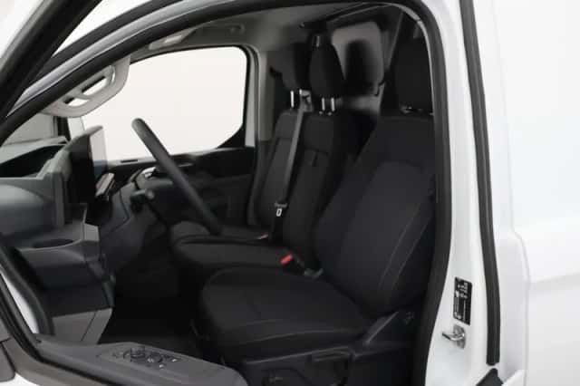 Ford E-Transit Custom (2025) thumbnail 8