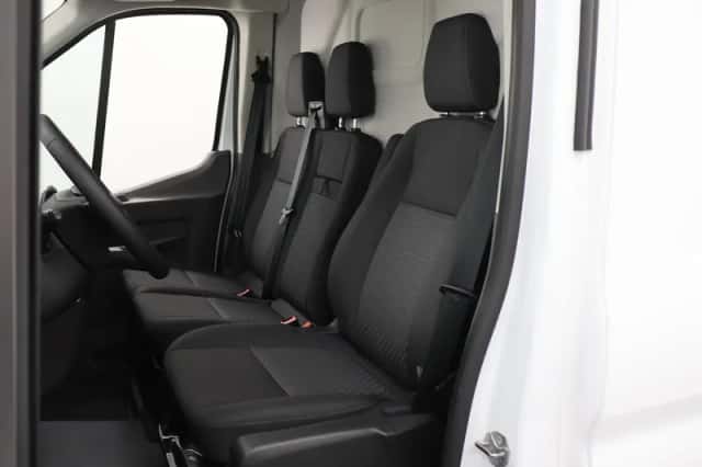 Ford Transit (2024) thumbnail 8