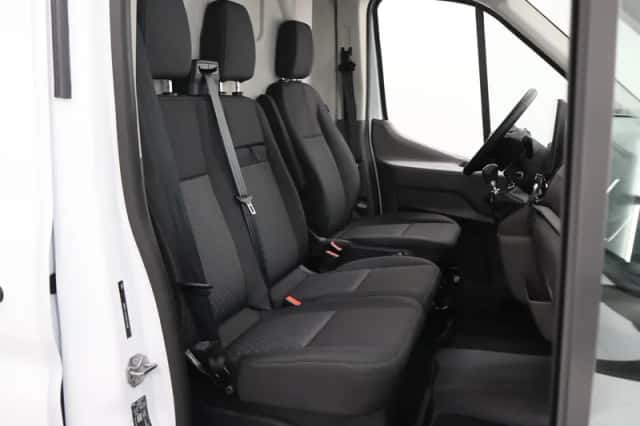Ford Transit (2024) thumbnail 10