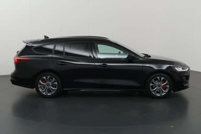 Ford Focus (2023) thumbnail 6