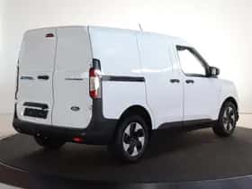 Ford E-Transit Courier (2026) thumbnail 2