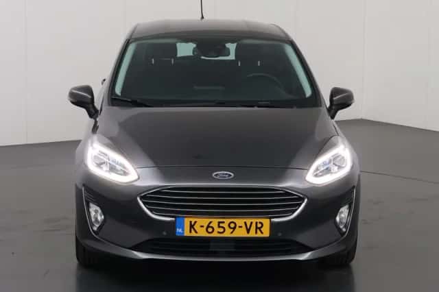 Ford Fiesta (2021) thumbnail 3