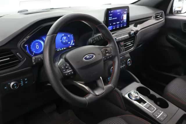 Ford Kuga (2021) thumbnail 7