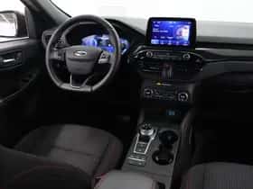 Ford Kuga (2021) thumbnail 9