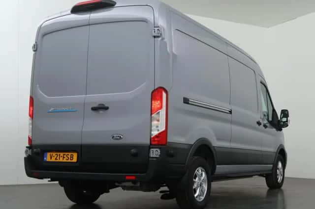 Ford E-Transit (2024) thumbnail 2