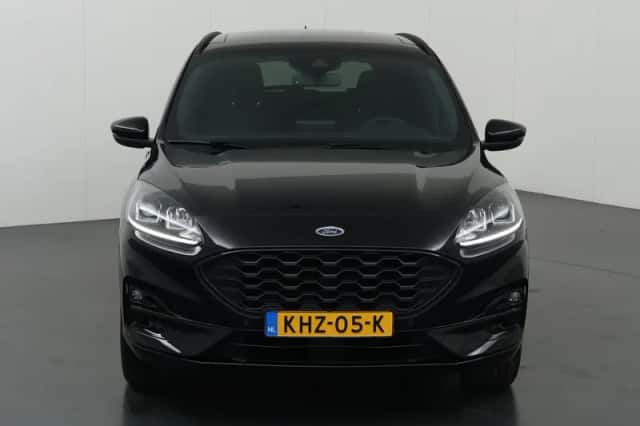Ford Kuga (2022) thumbnail 3