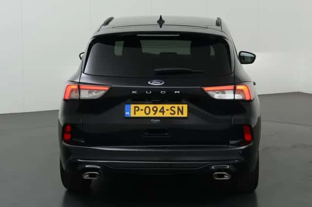 Ford Kuga (2021) thumbnail 4