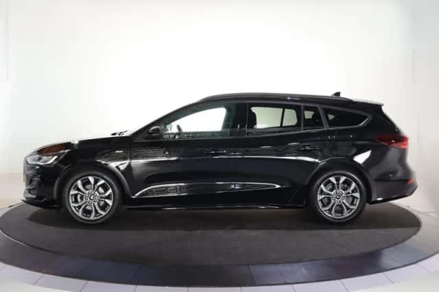 Ford Focus (2023) thumbnail 5