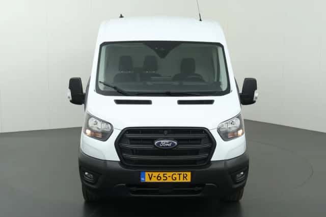 Ford Transit (2024) thumbnail 3