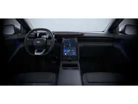 Ford Explorer (2026) thumbnail 5