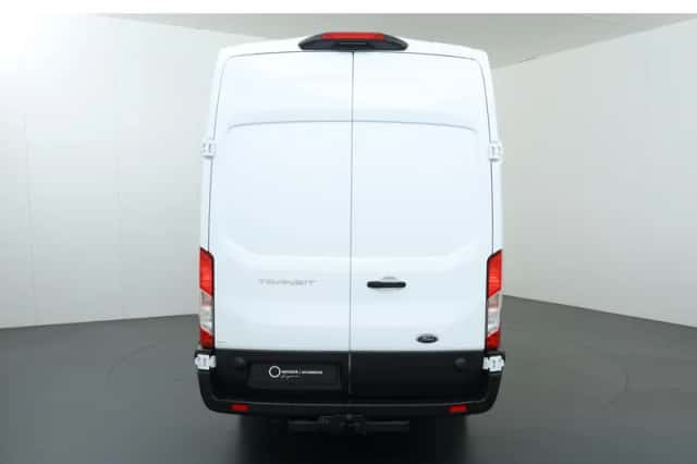 Ford Transit (2024) thumbnail 4