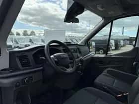 Ford Transit (2024) thumbnail 2