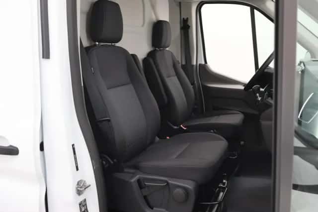 Ford Transit (2024) thumbnail 10