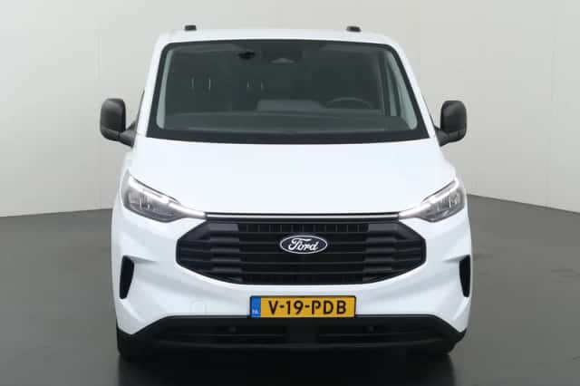 Ford Transit Custom (2024) thumbnail 3