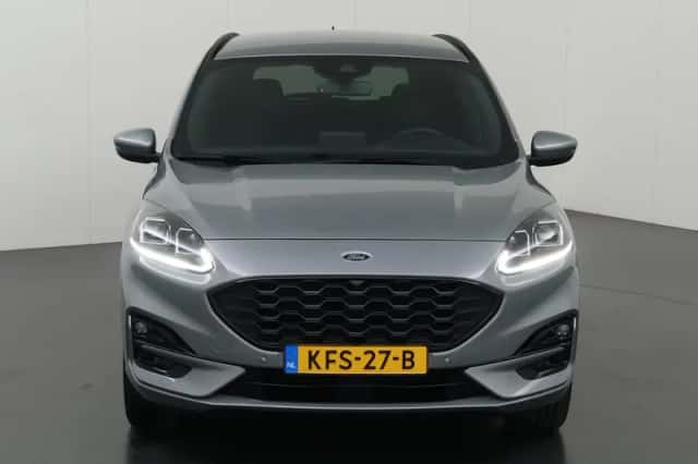 Ford Kuga (2023) thumbnail 3