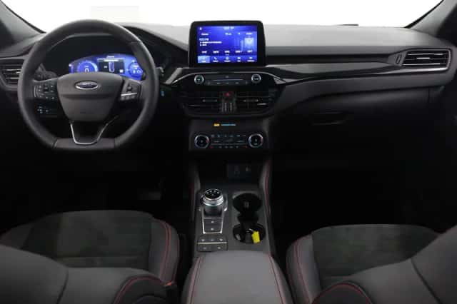 Ford Kuga (2023) thumbnail 8