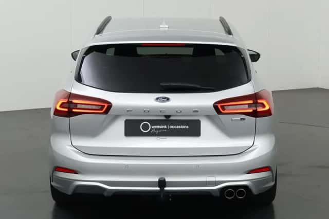 Ford Focus (2023) thumbnail 4