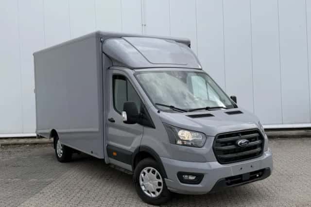 Ford Transit (2024) thumbnail 2