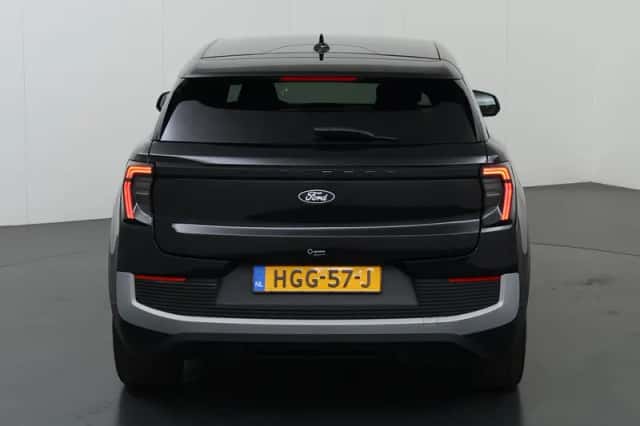 Ford Explorer (2025) thumbnail 4