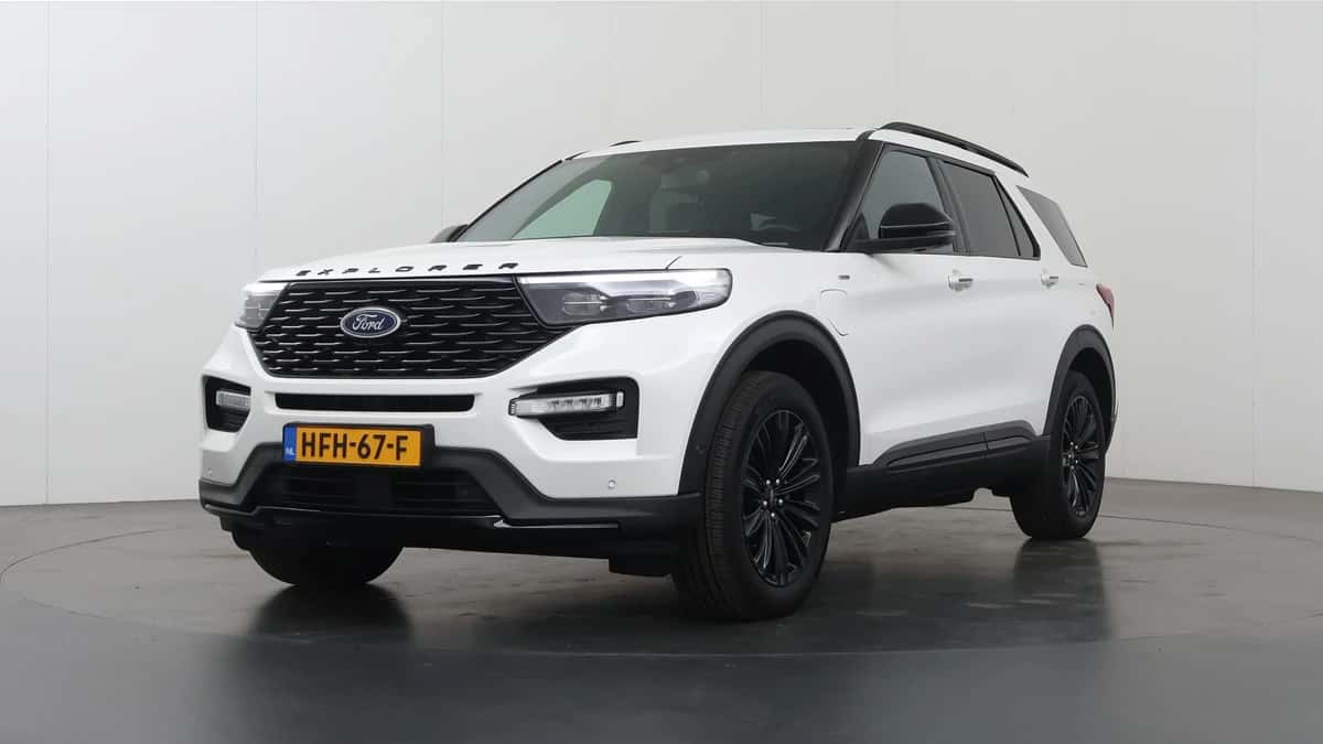 Ford Explorer (2024) — foto 1