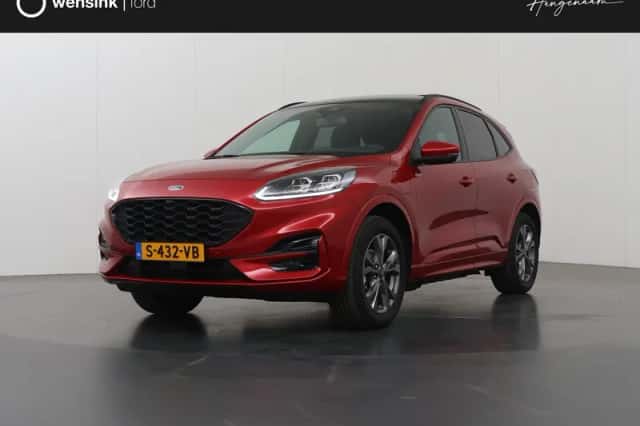 Ford Kuga (2023) thumbnail 1