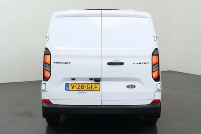 Ford Transit Custom (2024) thumbnail 4