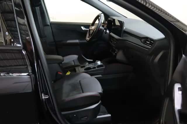 Ford Kuga (2025) thumbnail 8