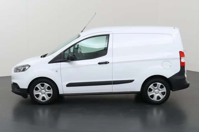 Ford Transit Courier (2022) thumbnail 5