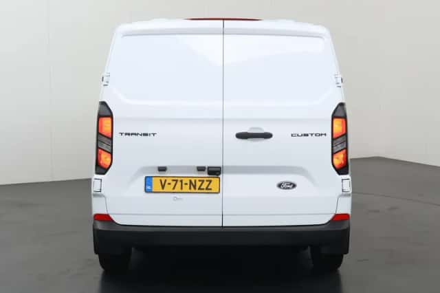 Ford Transit Custom (2024) thumbnail 4