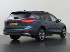 Ford Focus (2019) thumbnail 2