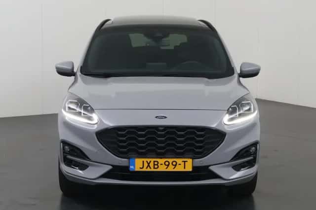 Ford Kuga (2024) thumbnail 3